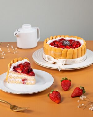 Charlotte aux Fraises - Image 1